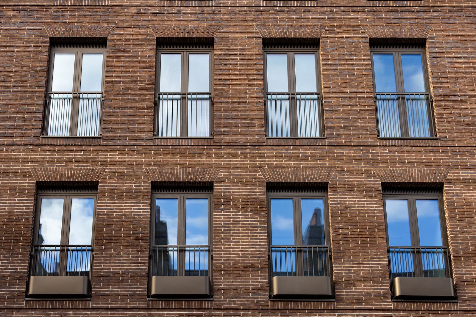 ALUMET- 100 George Street , London